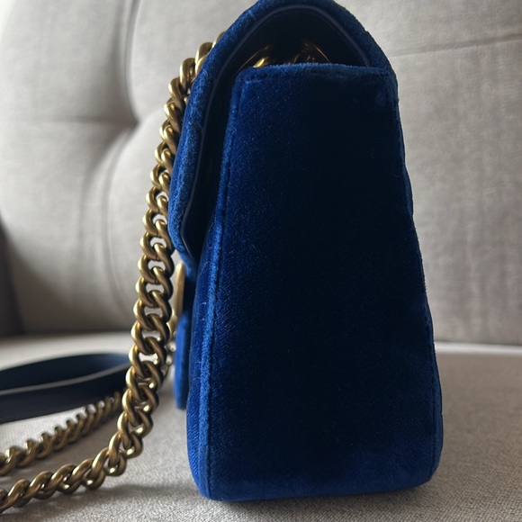 New Gucci GG Velvet Matelasse Small Marmont Shoulder Bag Cobalt Blue - Picture 7 of 17